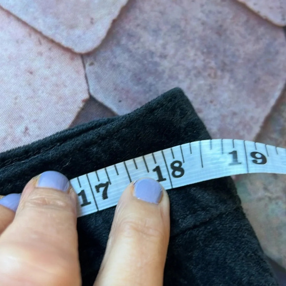 Talbots Signature Button Fly Floral Embossed Black Velvet Feel Chinos Size 16P - Picture 8 of 10